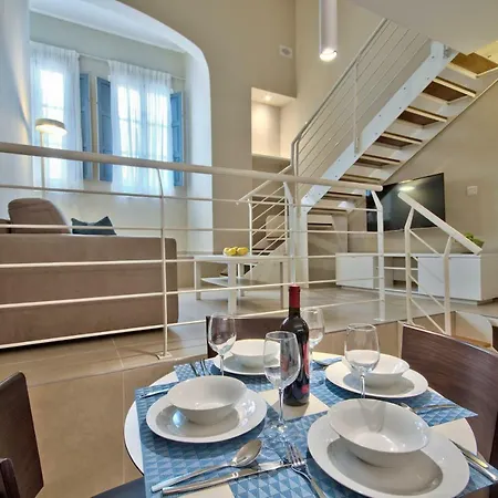 Spinola Park Heights The Duplex Loft Apartment *